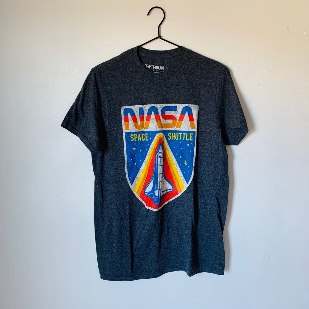 T - shirt